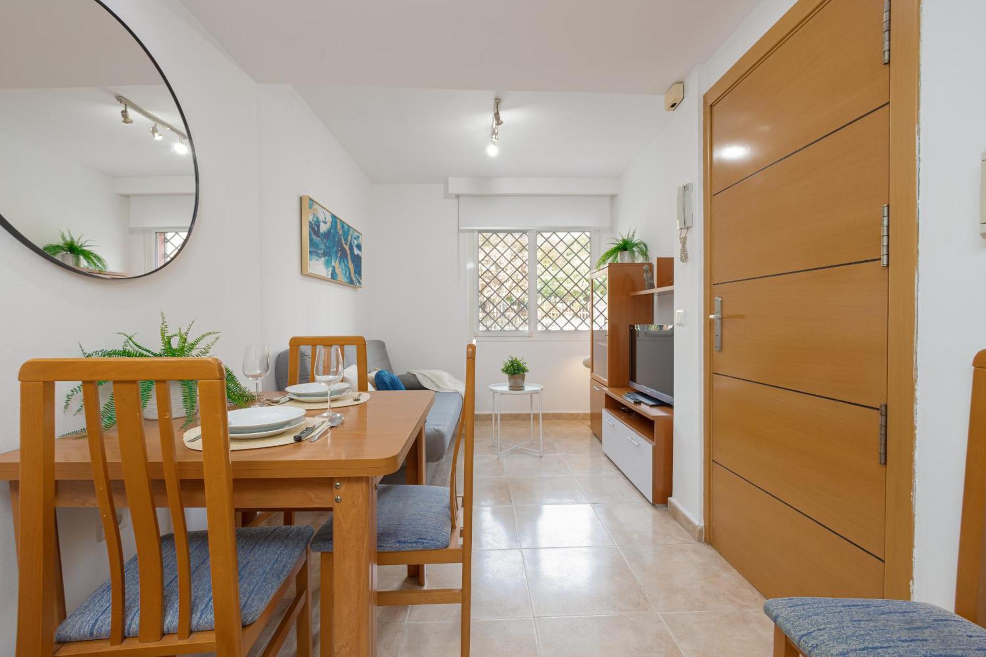 Apartamento C55 Cosy Close To The *